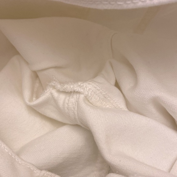 Art Class Girls' Size 16 Distressed Girlfriend High-Rise White Jeans. - Picture 5 of 7